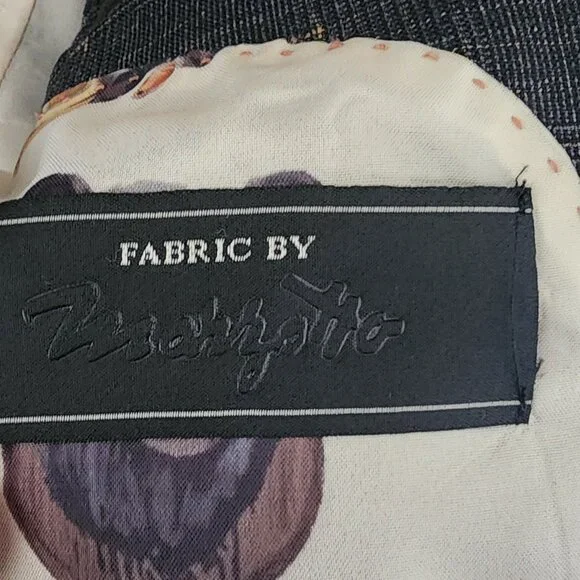 Simon's Hunting Coat - Picture 4 of 4